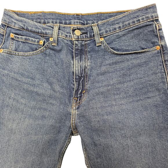 Levi's 505 Regular Fit Classic Straight Leg Jean with Zipper Fly 34x34 - Picture 2 of 11